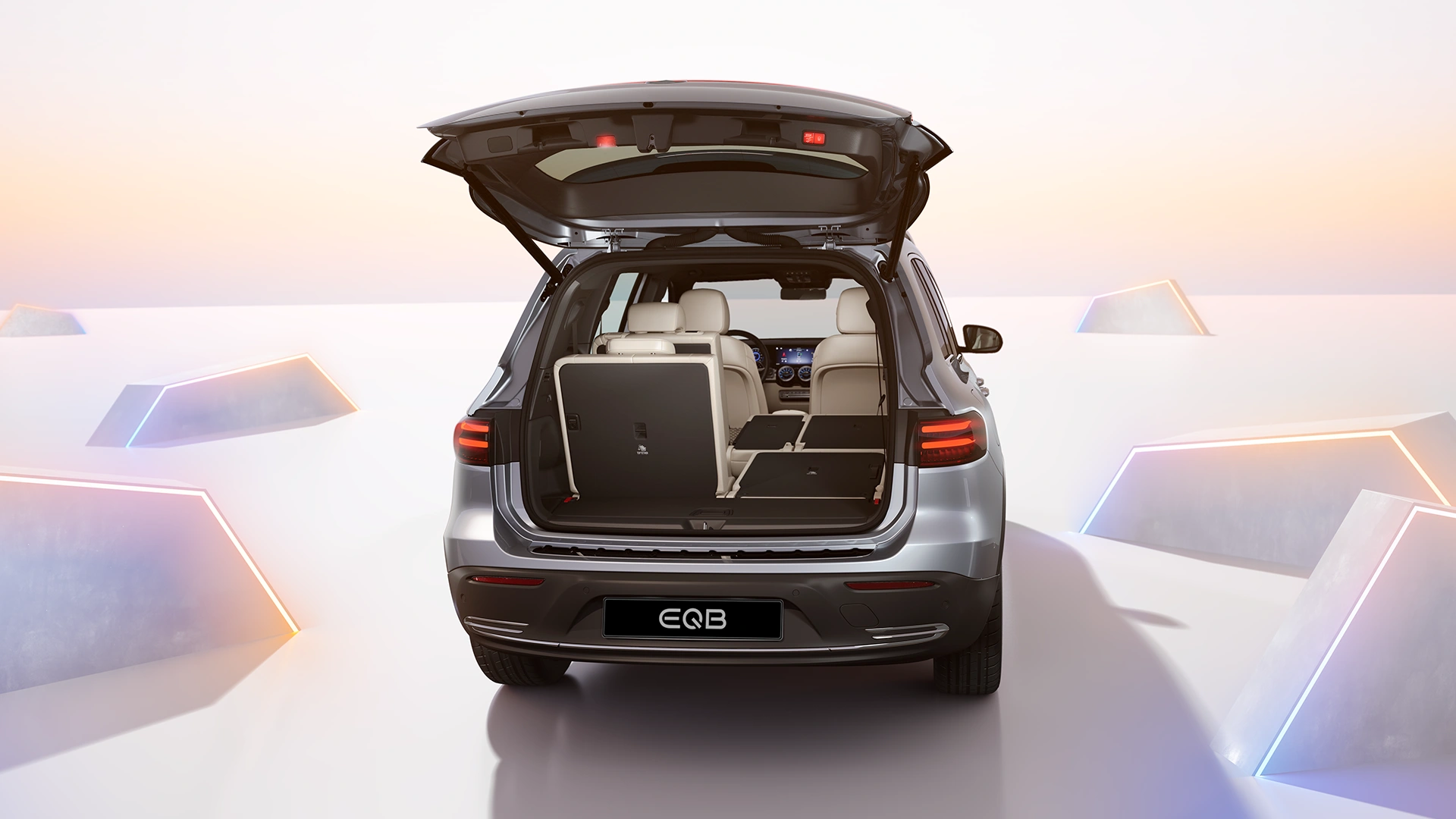 Mercedes-Benz EQB ruumikas pagasiruum