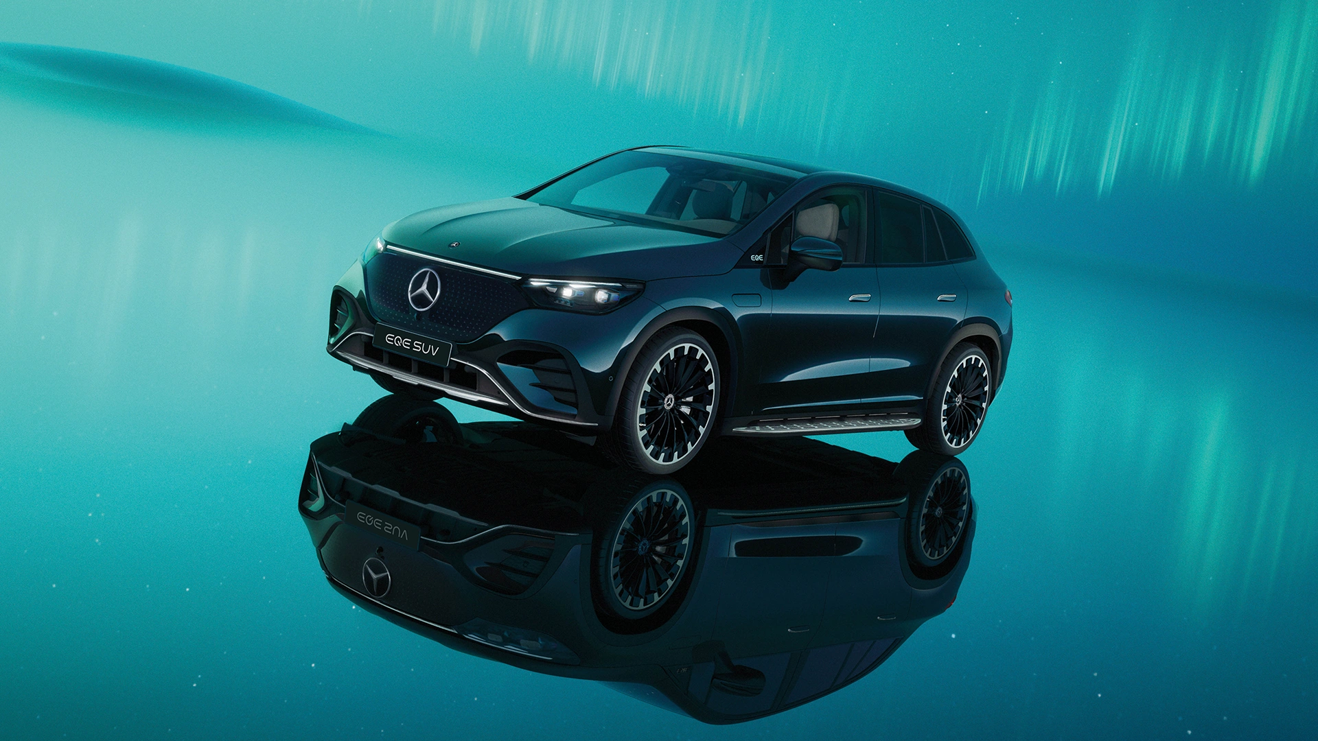 EQE SUV külgvaates