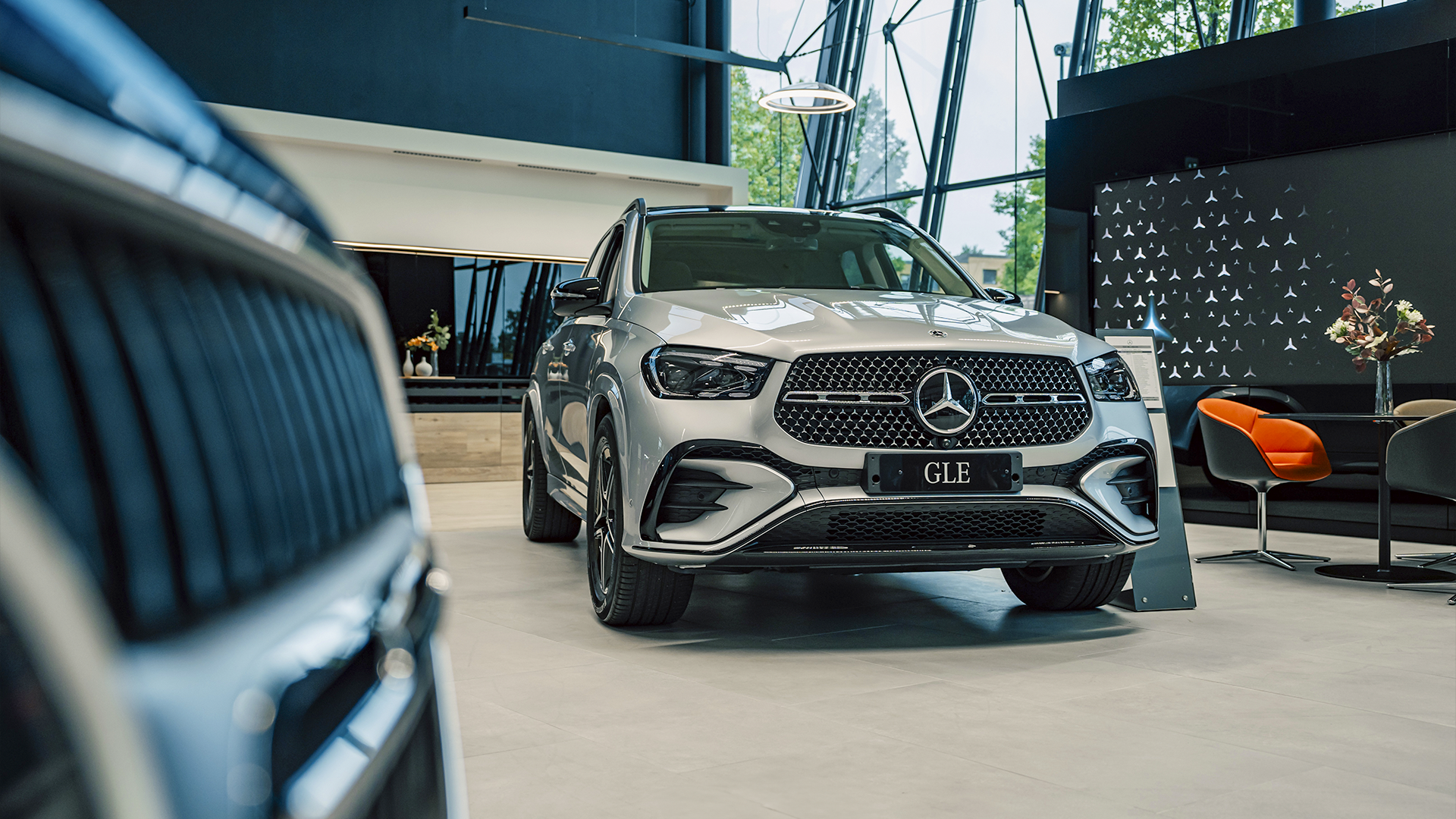 GLE SUV esivaade